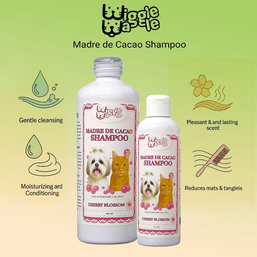 Wiggle Waggle Madre de Cacao Pet Shampoo Pomegranate, Cherry Blossom, Snuggle Fresh,